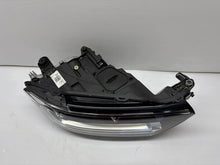 Laden Sie das Bild in den Galerie-Viewer, Frontscheinwerfer VW T-Roc 2GA941036 LED Rechts Scheinwerfer Headlight SCH6068933310la