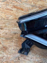 Load image into Gallery viewer, Frontscheinwerfer Citroën C4 III 9830649480 Links Scheinwerfer Headlight SCH6069466506mu