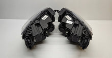 Laden Sie das Bild in den Galerie-Viewer, Frontscheinwerfer Dacia Duster 260106194R 260602465R LED Ein Satz Headlight SCH6077157997qz