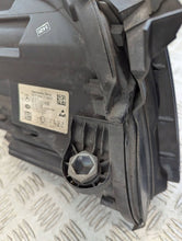 Laden Sie das Bild in den Galerie-Viewer, Frontscheinwerfer Mercedes-Benz W213 A2139067706 Links Scheinwerfer Headlight SCH6080186820hm