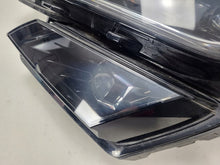 Laden Sie das Bild in den Galerie-Viewer, Frontscheinwerfer Skoda Karoq 566941015E LED Links Scheinwerfer Headlight SCH6084413854la