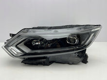 Laden Sie das Bild in den Galerie-Viewer, Frontscheinwerfer Nissan Qashqai I J11 100-19011 Links Scheinwerfer Headlight SCH6088393948up