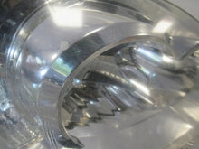 Laden Sie das Bild in den Galerie-Viewer, Frontscheinwerfer Toyota Corolla 81110-02381 Rechts Scheinwerfer Headlight SCH6088524482zi
