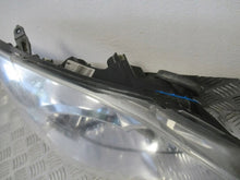 Laden Sie das Bild in den Galerie-Viewer, Frontscheinwerfer Toyota Corolla 81110-02381 Rechts Scheinwerfer Headlight SCH6088524482zi