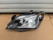 Laden Sie das Bild in den Galerie-Viewer, Frontscheinwerfer Seat Ibiza 6J1941005 Links Scheinwerfer Headlight SCH6090610800vi