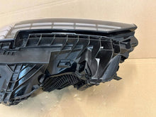Laden Sie das Bild in den Galerie-Viewer, Frontscheinwerfer Volvo P32450063T175900010380 Full LED Rechts Headlight SCH6101323060pj