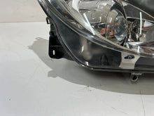 Laden Sie das Bild in den Galerie-Viewer, Frontscheinwerfer Opel Corsa D 13186386 Rechts Scheinwerfer Headlight SCH6106101056me
