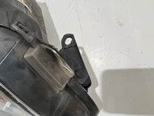 Laden Sie das Bild in den Galerie-Viewer, Frontscheinwerfer Opel Corsa D 13186386 Rechts Scheinwerfer Headlight SCH6106101056me