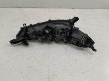 Laden Sie das Bild in den Galerie-Viewer, Frontscheinwerfer Toyota Corolla 16-184 Links Scheinwerfer Headlight SCH6116653443jb