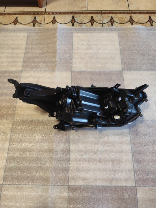 Frontscheinwerfer Toyota Yaris EU-K06 Links Scheinwerfer Headlight SCH6117399208hb