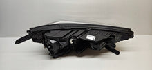 Laden Sie das Bild in den Galerie-Viewer, Frontscheinwerfer Mg 5 100-40152 Full LED Links Scheinwerfer Headlight SCH6118870168mt
