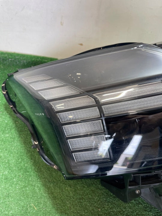 Frontscheinwerfer Volvo I 80000628 P8891884332 Rechts Scheinwerfer Headlight SCH6135846381aj
