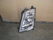 Laden Sie das Bild in den Galerie-Viewer, Frontscheinwerfer Volvo 254743 Links Scheinwerfer Headlight SCH6135927584mw