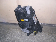 Laden Sie das Bild in den Galerie-Viewer, Frontscheinwerfer Volvo 254743 Links Scheinwerfer Headlight SCH6135927584mw