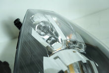 Laden Sie das Bild in den Galerie-Viewer, Frontscheinwerfer Opel Zafira B 93190407 Xenon Ein Satz Scheinwerfer Headlight SCH6143268127ex