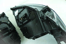 Laden Sie das Bild in den Galerie-Viewer, Frontscheinwerfer Opel Zafira B 93190407 Xenon Ein Satz Scheinwerfer Headlight SCH6143268127ex