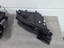 Laden Sie das Bild in den Galerie-Viewer, Frontscheinwerfer Audi E-Tron 89A941035R 89A941036R Ein Satz Headlight SCH6143610090zt