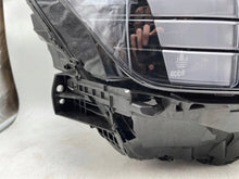 Laden Sie das Bild in den Galerie-Viewer, Frontscheinwerfer Volvo 32450970 Rechts Scheinwerfer Headlight SCH6149720416hb