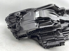 Laden Sie das Bild in den Galerie-Viewer, Frontscheinwerfer Volvo 32450970 Rechts Scheinwerfer Headlight SCH6149720416hb