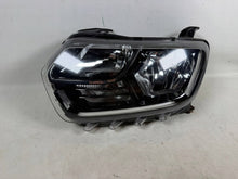 Laden Sie das Bild in den Galerie-Viewer, Frontscheinwerfer Dacia Duster 260609367R Links Scheinwerfer Headlight SCH6153833415oa