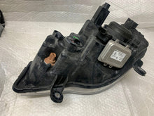 Laden Sie das Bild in den Galerie-Viewer, Frontscheinwerfer Chrysler Grand Voyager 05113338AF Rechts Headlight SCH6159383202xi