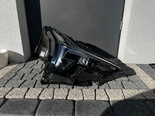 Laden Sie das Bild in den Galerie-Viewer, Frontscheinwerfer Polestar 32392261 Rechts Scheinwerfer Headlight SCH6166018331da