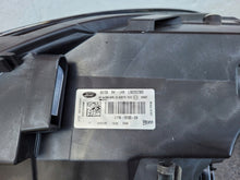 Laden Sie das Bild in den Galerie-Viewer, Frontscheinwerfer Ford Puma L1TB-13100-LA L1TB-13101-LA LED Ein Satz Headlight SCH6168247449gp