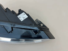 Laden Sie das Bild in den Galerie-Viewer, Frontscheinwerfer VW Touran 5TB941082A Rechts Scheinwerfer Headlight SCH6176410916ef