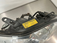 Laden Sie das Bild in den Galerie-Viewer, Frontscheinwerfer Lexus Rx 10R020675 Rechts Scheinwerfer Headlight SCH6178417577sd