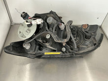Laden Sie das Bild in den Galerie-Viewer, Frontscheinwerfer Lexus Rx 10R020675 Rechts Scheinwerfer Headlight SCH6178417577sd