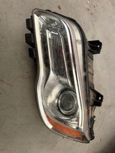 Load image into Gallery viewer, Frontscheinwerfer Lancia Thema 68042155AE Xenon Links Scheinwerfer Headlight SCH6182754071ro