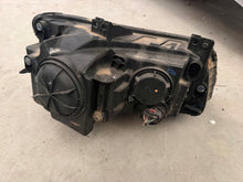 Load image into Gallery viewer, Frontscheinwerfer Lancia Thema 68042155AE Xenon Links Scheinwerfer Headlight SCH6182754071ro