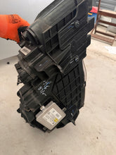 Load image into Gallery viewer, Frontscheinwerfer Lancia Thema 68042155AE Xenon Links Scheinwerfer Headlight SCH6182754071ro