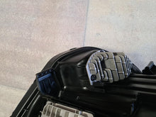 Load image into Gallery viewer, Frontscheinwerfer Kia Sportage 92101R2150 Links Scheinwerfer Headlight SCH6190280588kl