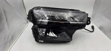 Laden Sie das Bild in den Galerie-Viewer, Frontscheinwerfer Skoda Karoq 57B941010 LED Rechts Scheinwerfer Headlight SCH6190856479hv