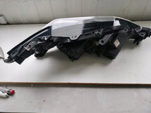 Load image into Gallery viewer, Frontscheinwerfer Toyota Camry 81150-33G00 Links Scheinwerfer Headlight SCH6196194054cj