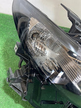 Load image into Gallery viewer, Frontscheinwerfer Mazda 3 Bp BCJH51030 Rechts Scheinwerfer Headlight SCH6204534595xo