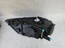 Laden Sie das Bild in den Galerie-Viewer, Frontscheinwerfer Audi A3 8P0941003BL 8P0941004BL Ein Stück (Rechts oder Links) SCH6207894367vb