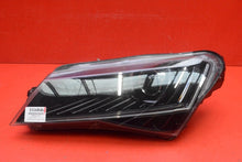 Laden Sie das Bild in den Galerie-Viewer, Frontscheinwerfer Skoda Superb III 3V1941017B Links Scheinwerfer Headlight SCH6208546249yd