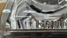 Laden Sie das Bild in den Galerie-Viewer, Frontscheinwerfer Isuzu I 100-2199M Links Scheinwerfer Headlight SCH6223097348xo