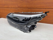 Laden Sie das Bild in den Galerie-Viewer, Frontscheinwerfer Toyota Yaris Cross 0D312 Links Scheinwerfer Headlight SCH6229660344ri
