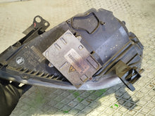 Laden Sie das Bild in den Galerie-Viewer, Frontscheinwerfer Opel Zafira B A 24451045RH Xenon Rechts Scheinwerfer Headlight SCH6243046901wl