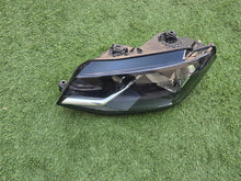 Laden Sie das Bild in den Galerie-Viewer, Frontscheinwerfer VW Caddy 2K1941015B Links Scheinwerfer Headlight SCH6248254363zu