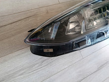 Laden Sie das Bild in den Galerie-Viewer, Frontscheinwerfer Ford Focus MX7B-13E015-CE Links Scheinwerfer Headlight SCH6251989091ty