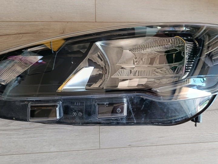 Frontscheinwerfer Ford Focus MX7B-13E015-CE Links Scheinwerfer Headlight SCH6251989091ty