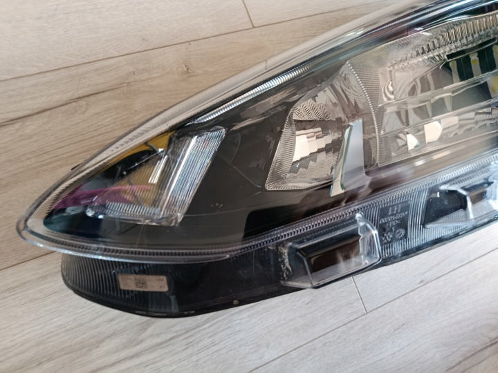 Frontscheinwerfer Ford Focus MX7B-13E015-CE Links Scheinwerfer Headlight SCH6251989091ty