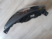 Laden Sie das Bild in den Galerie-Viewer, Frontscheinwerfer Ford Focus MX7B-13E015-CE Links Scheinwerfer Headlight SCH6251989091ty