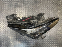 Laden Sie das Bild in den Galerie-Viewer, Frontscheinwerfer Mazda 3 Bp S2607C004 Links Scheinwerfer Headlight SCH6257715018vm