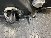Laden Sie das Bild in den Galerie-Viewer, Frontscheinwerfer Mazda 3 Bp S2607C004 Links Scheinwerfer Headlight SCH6257715018vm