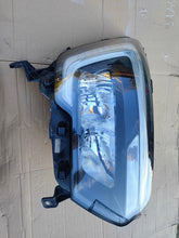 Load image into Gallery viewer, Frontscheinwerfer Renault Master 260105567R Rechts Scheinwerfer Headlight SCH6276806916wk